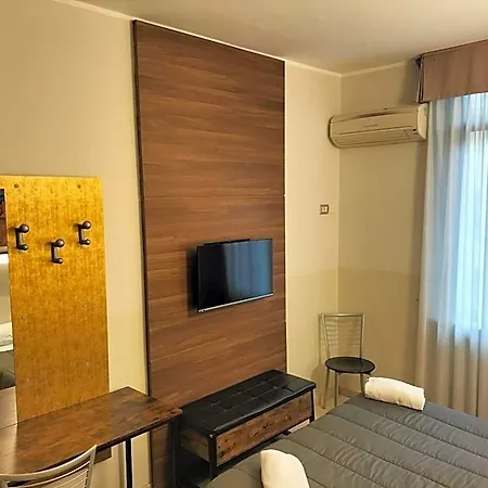 Hotell Mm Dateo