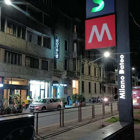 Hotel Mm Dateo Milán